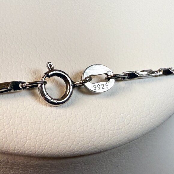 Thomas L. Mott Sterling Blue Morpho Butterfly Wing Pendant on 16″ Bar Link Chain - Picture 5 of 7